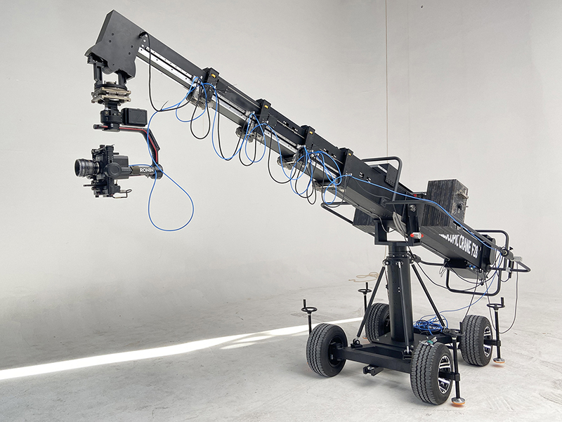 ANDY TELESCOPIC CRANE 12米电动伸缩摇臂交付华为杭州基地